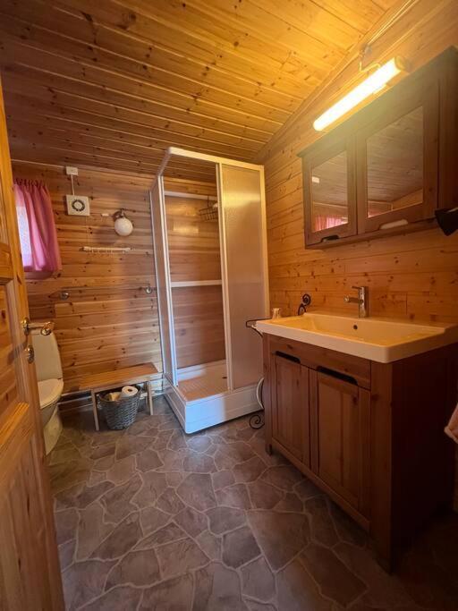 Cozy And Spacious Cabin Svensby Esterno foto